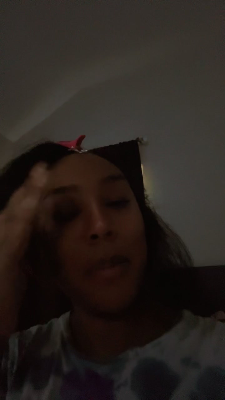 @Dee_Aleshanee