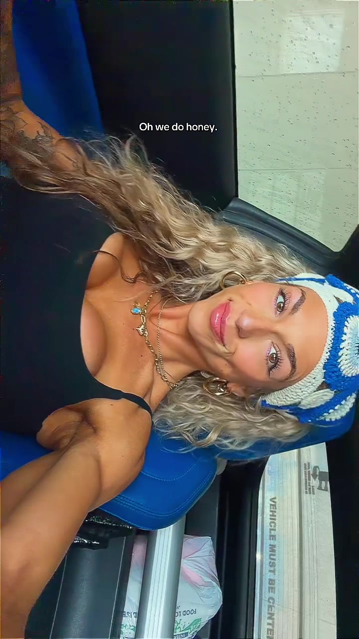 @jessicalowman.jl