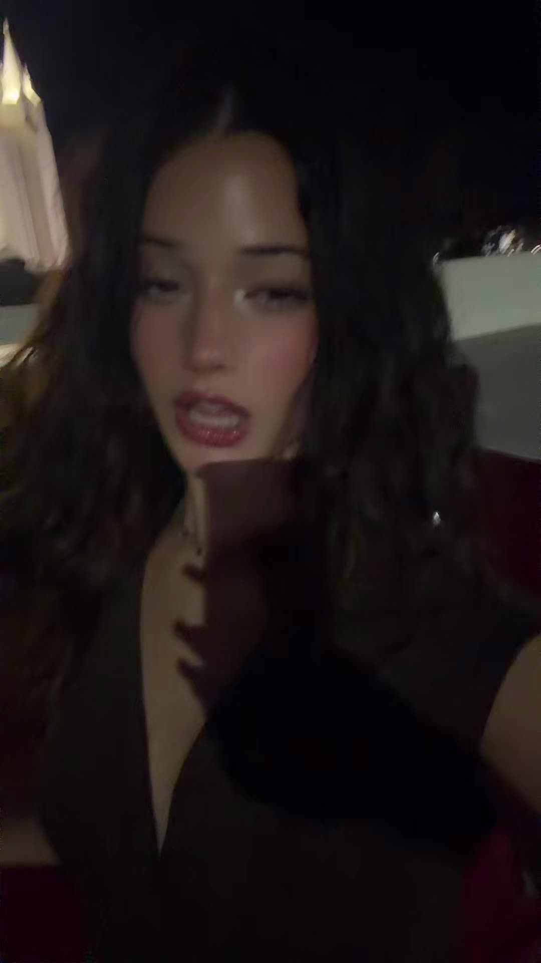 @malia