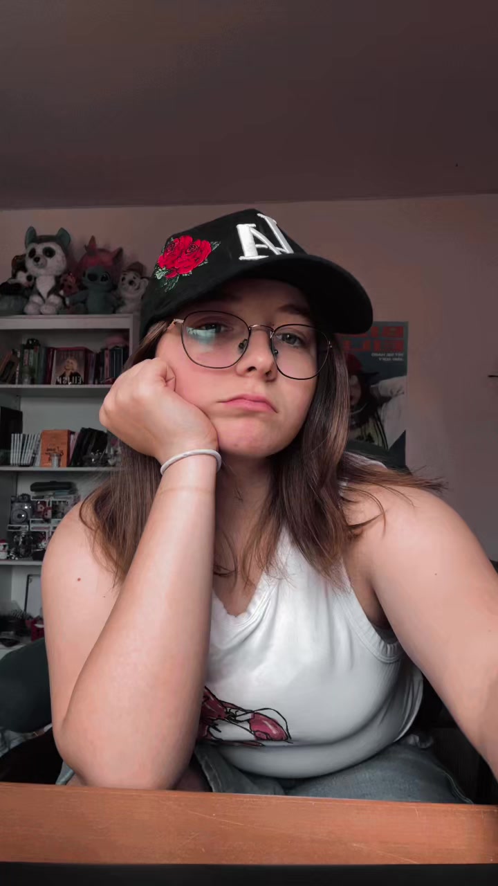 @M.