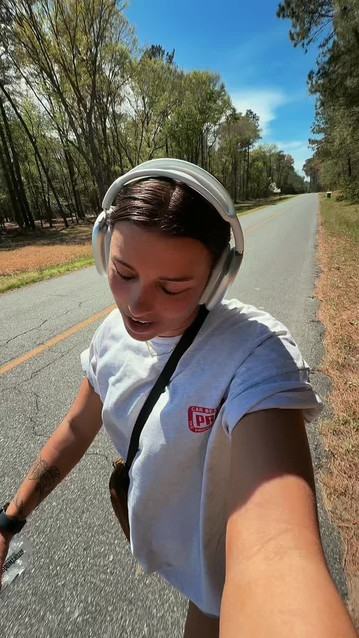 @makenzielambertson
