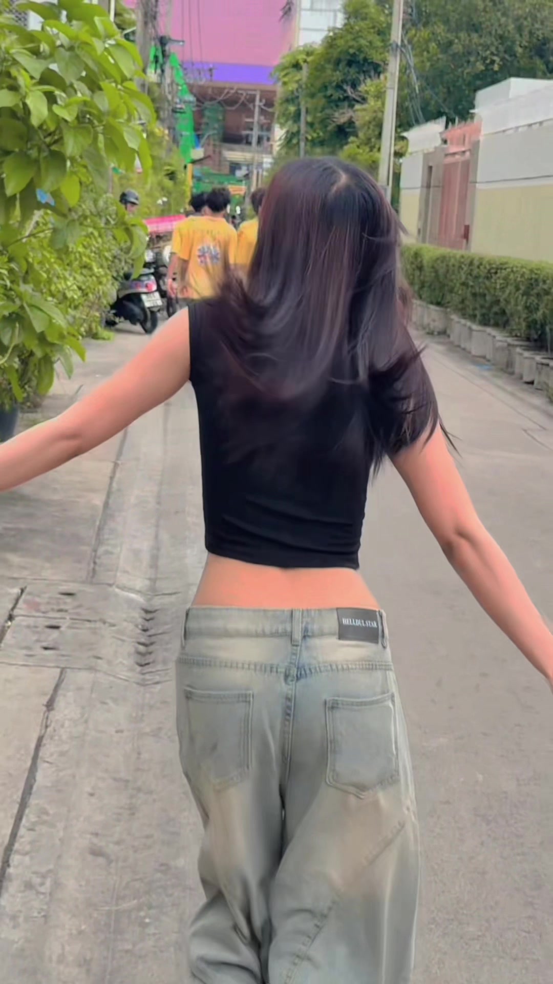 @thuzar11722