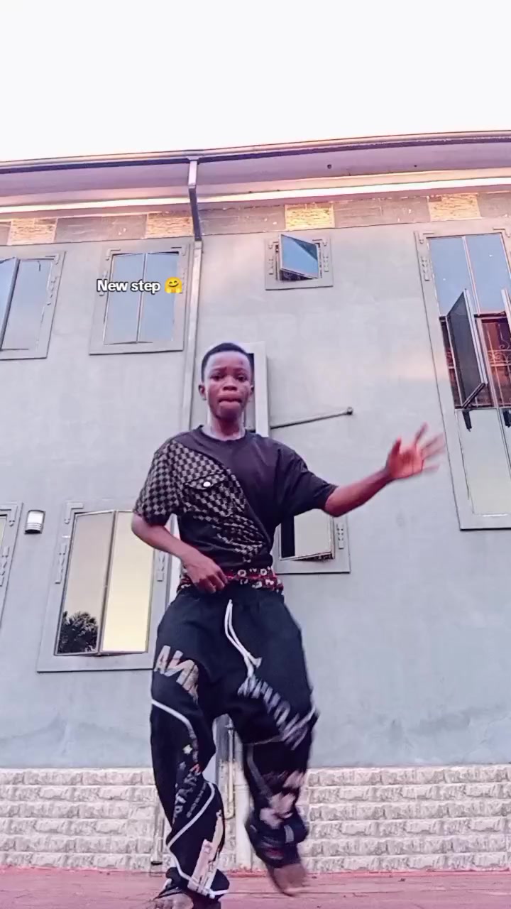 @JÛÑÎÕR STÊPPÊR💫🌴