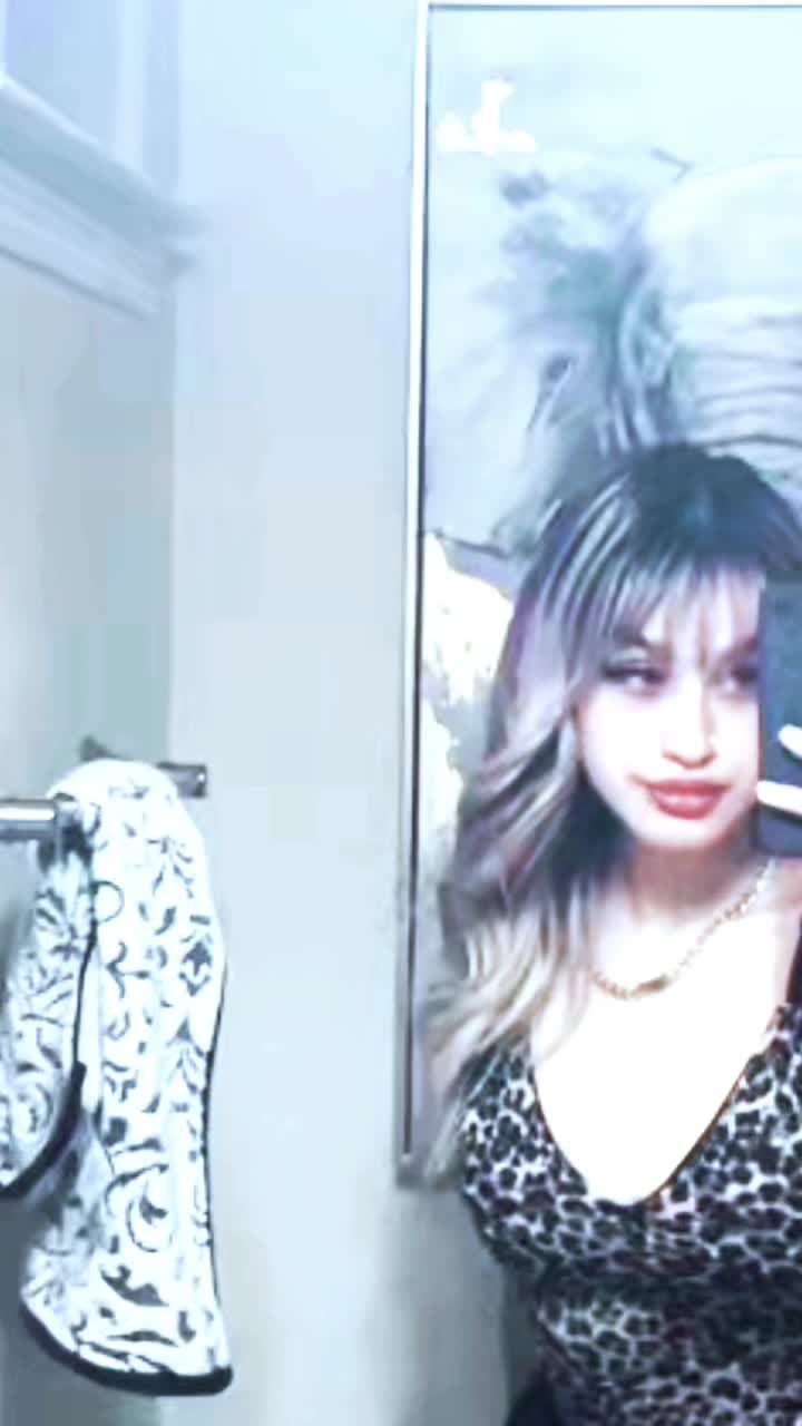 @izadevina