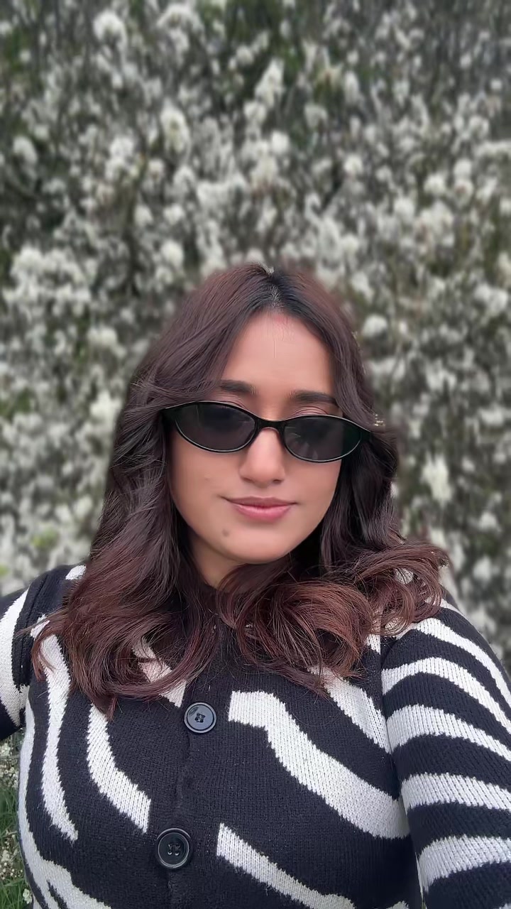 @Manisha Kathetꨄ