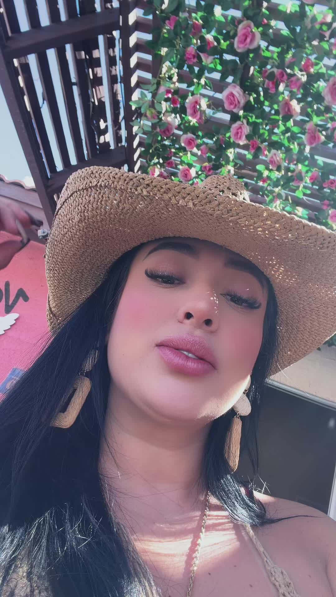 @Yennifer 🎀🌻