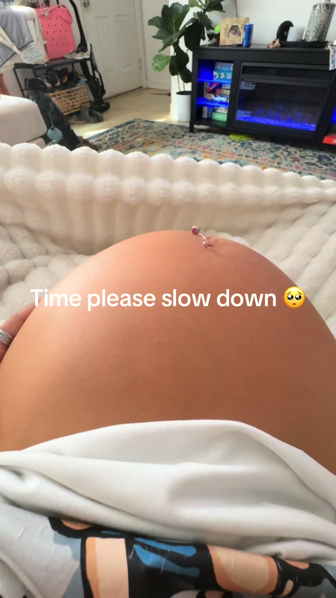@Feefee😇