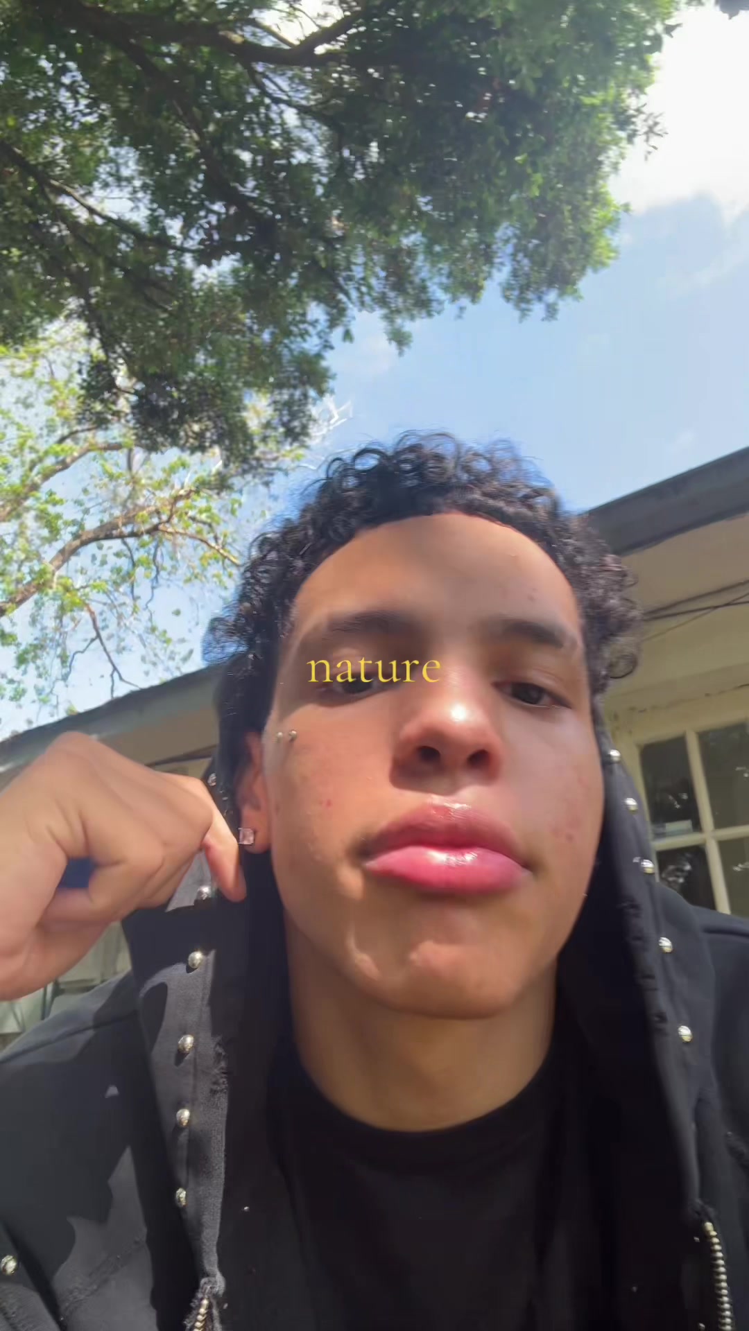 @moneehog