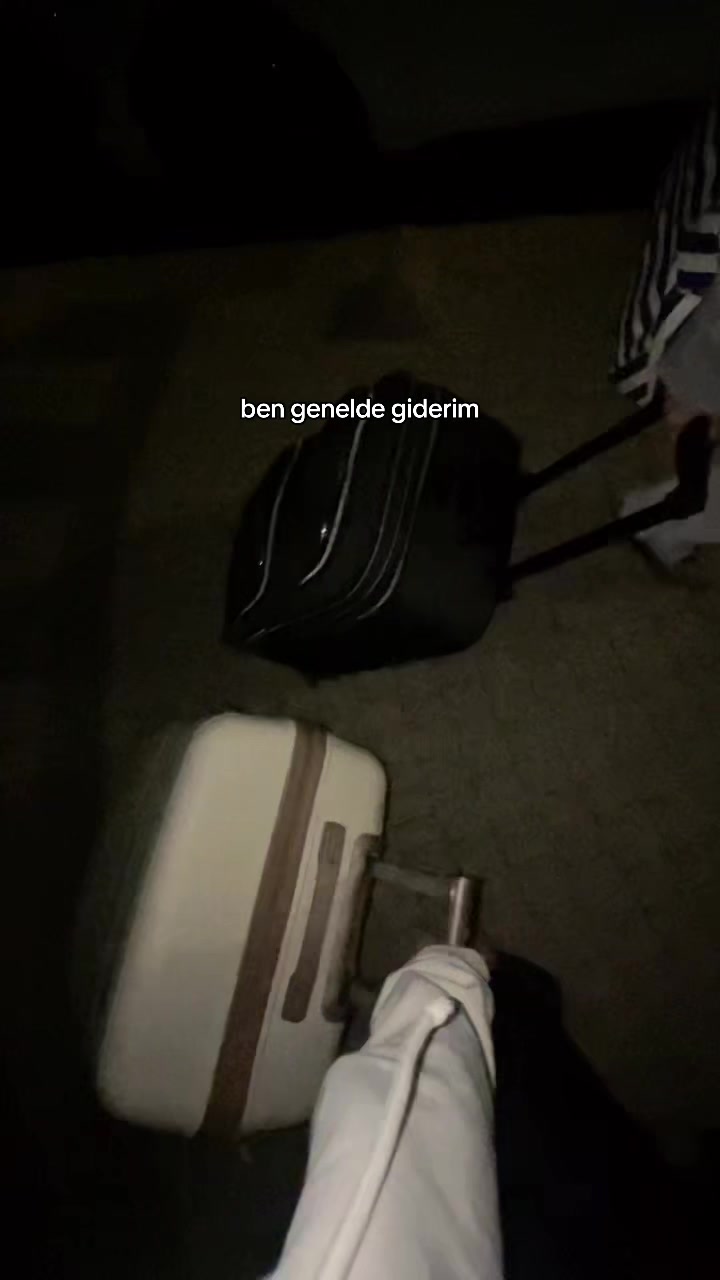 @Ayşenur