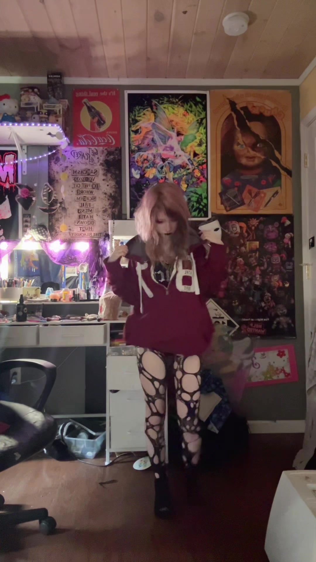 @“low life bum” ⦻