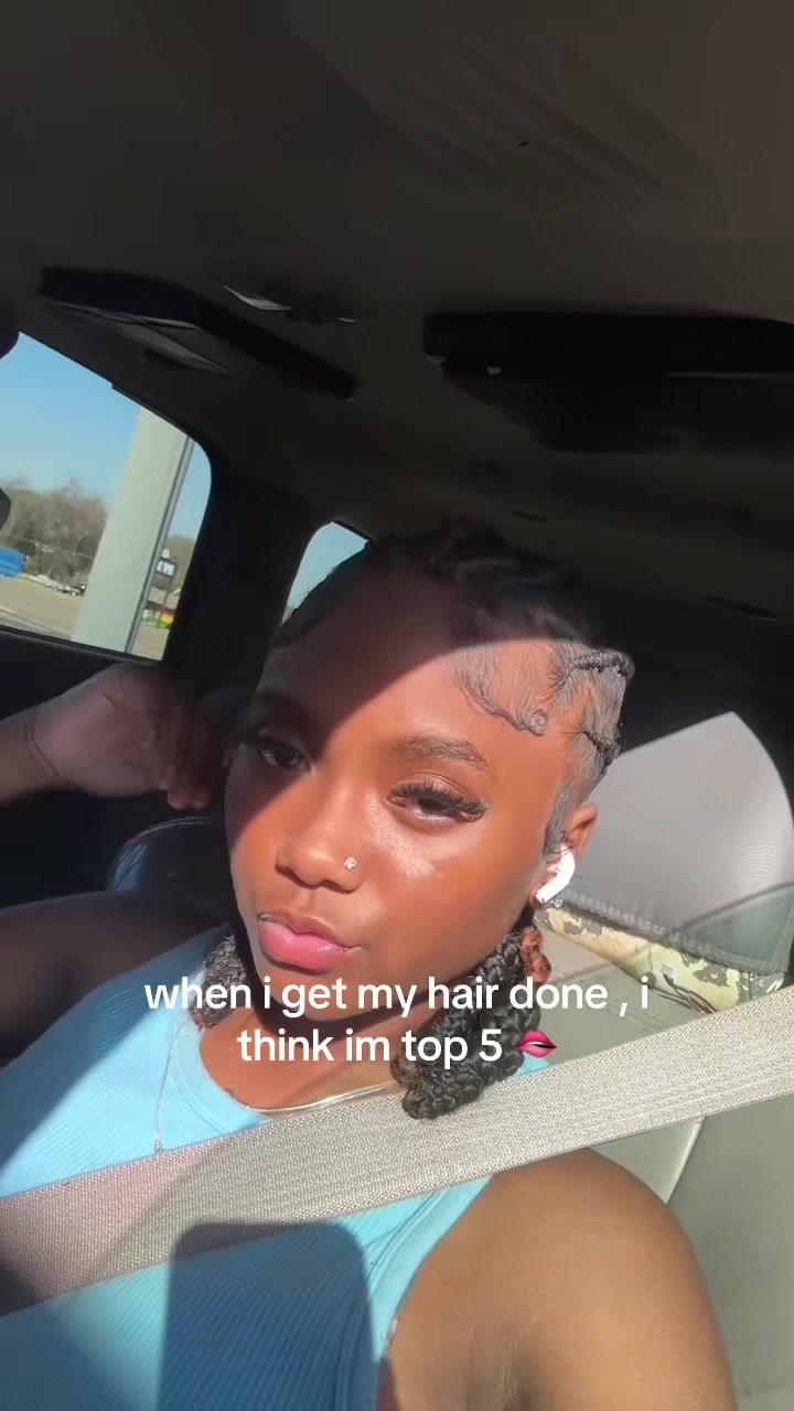 @￼