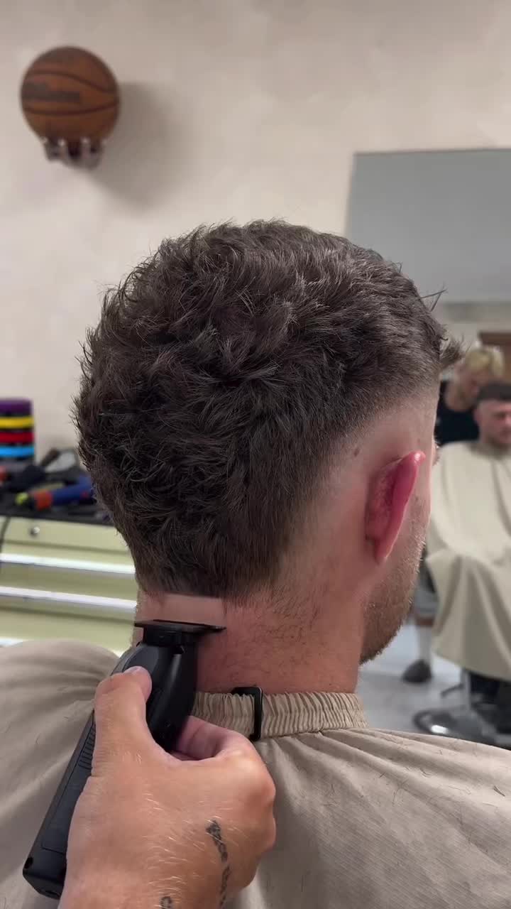@THE LATIN BARBERS 2