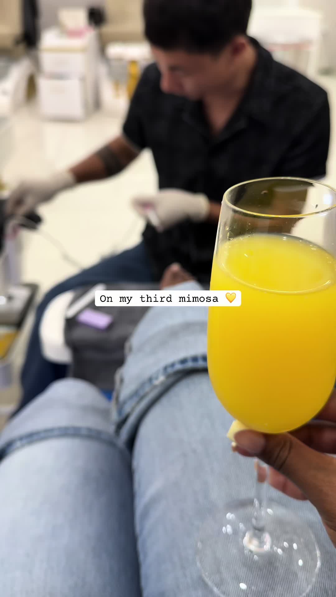 @Moni.