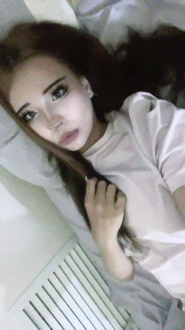 @𝖉𝖔𝖑𝖑𝖑𝖞☠︎