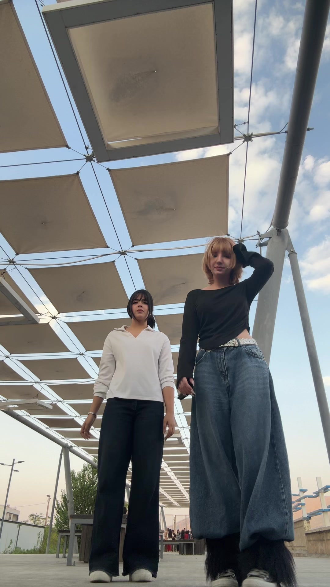 @Sari