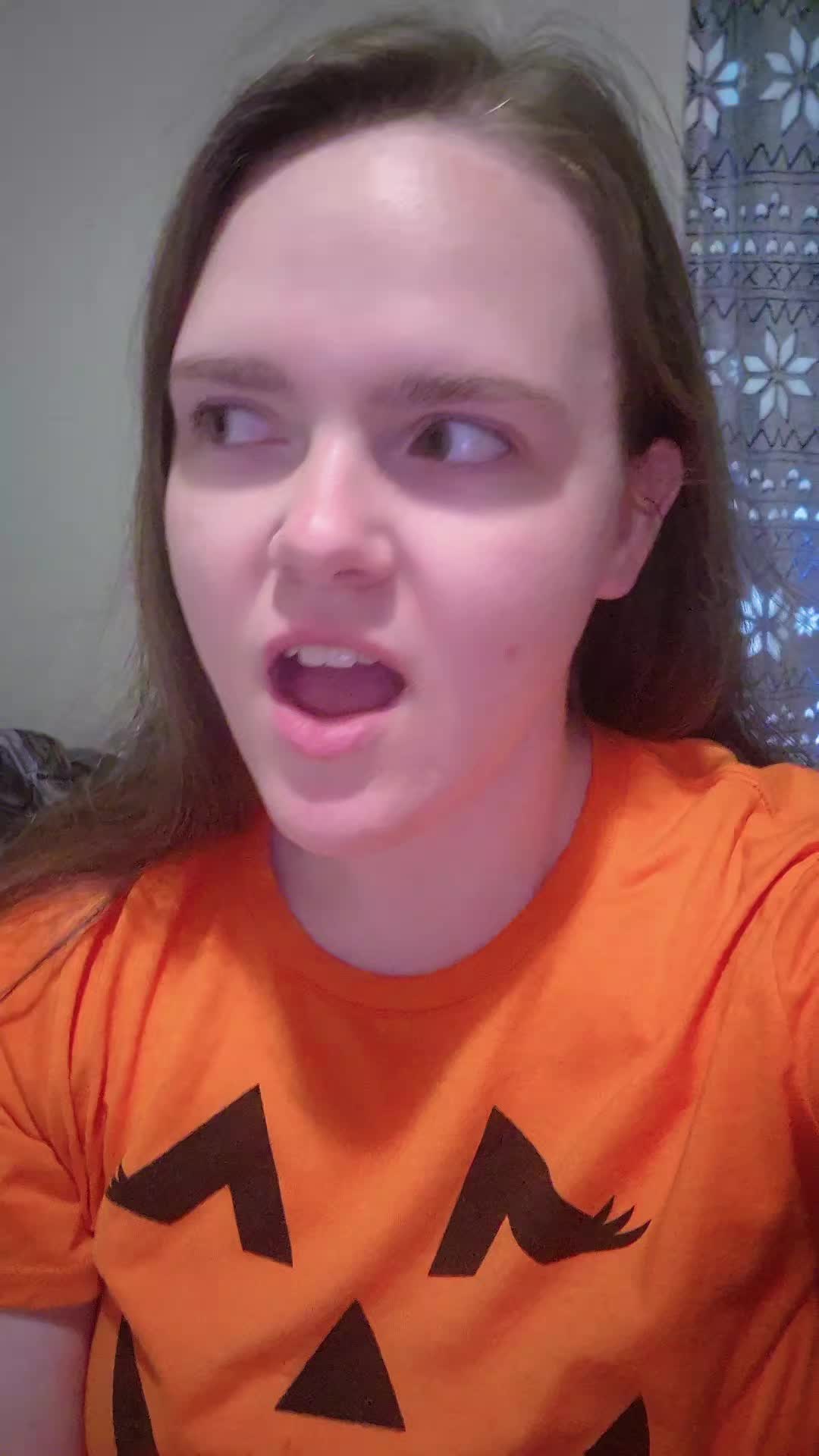 @RandomQueen25