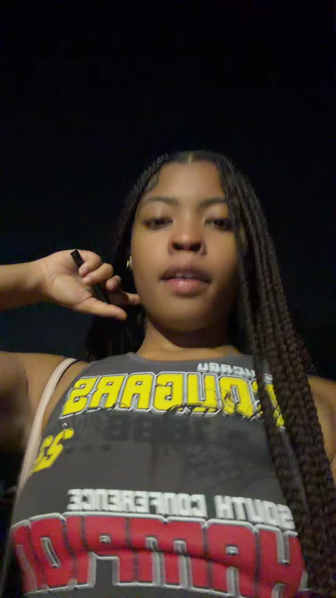 @luvv teetee