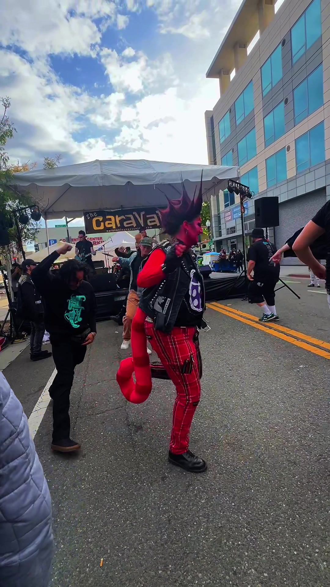 @TheHellflowers
