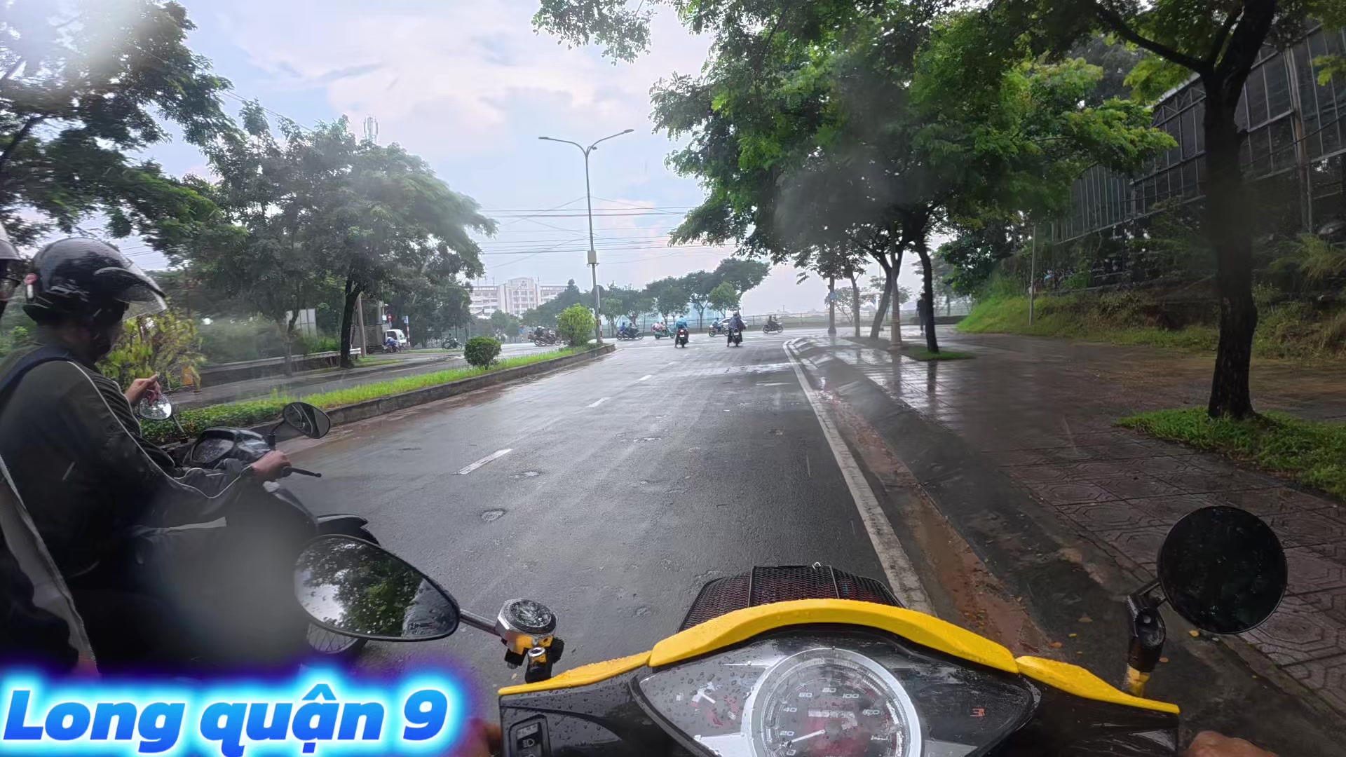 @Long Quận 9
