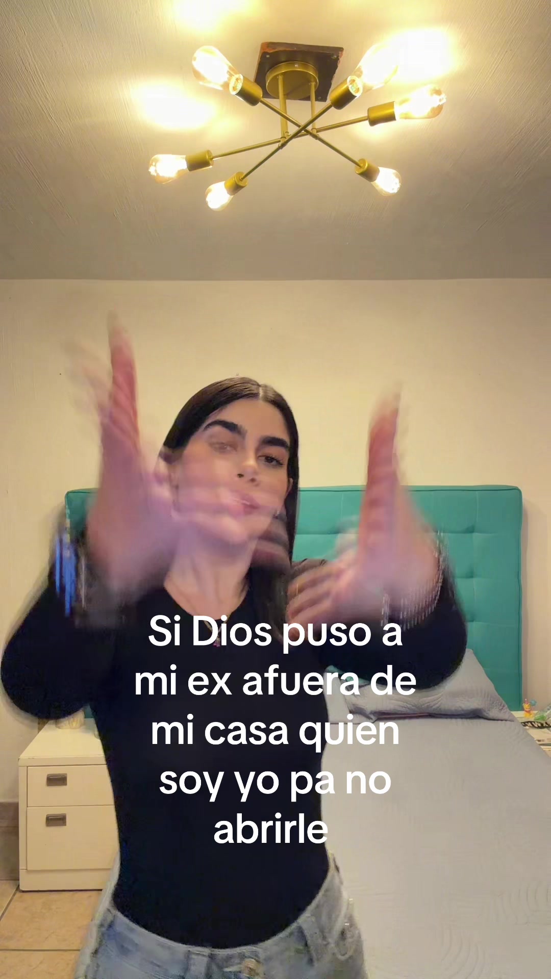 @V ✰ L E