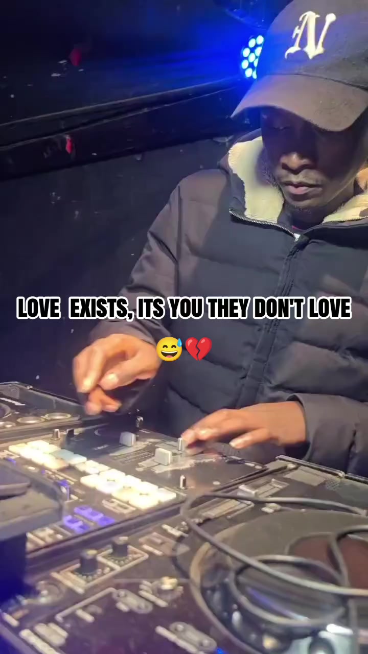 @WEEPON THE ENTERTAINER (DJ)