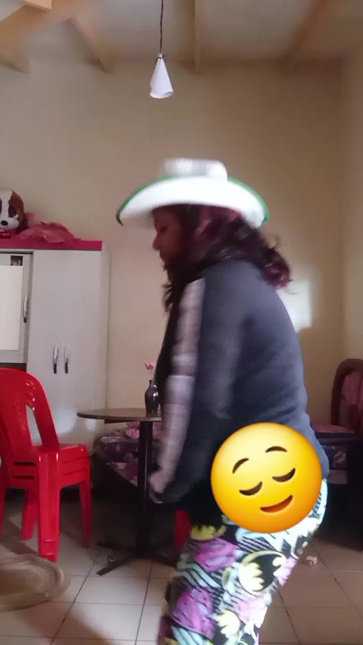 @LA CHOKITA