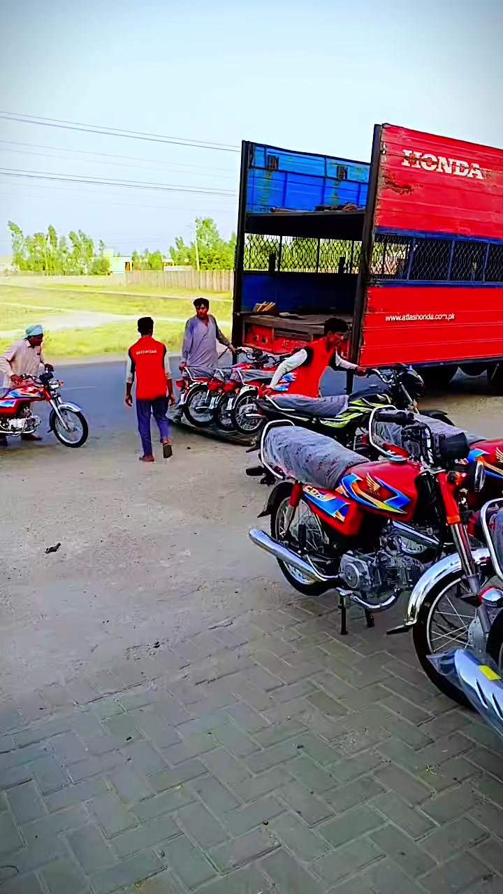 @💞MǍĽİĶ🇵🇰