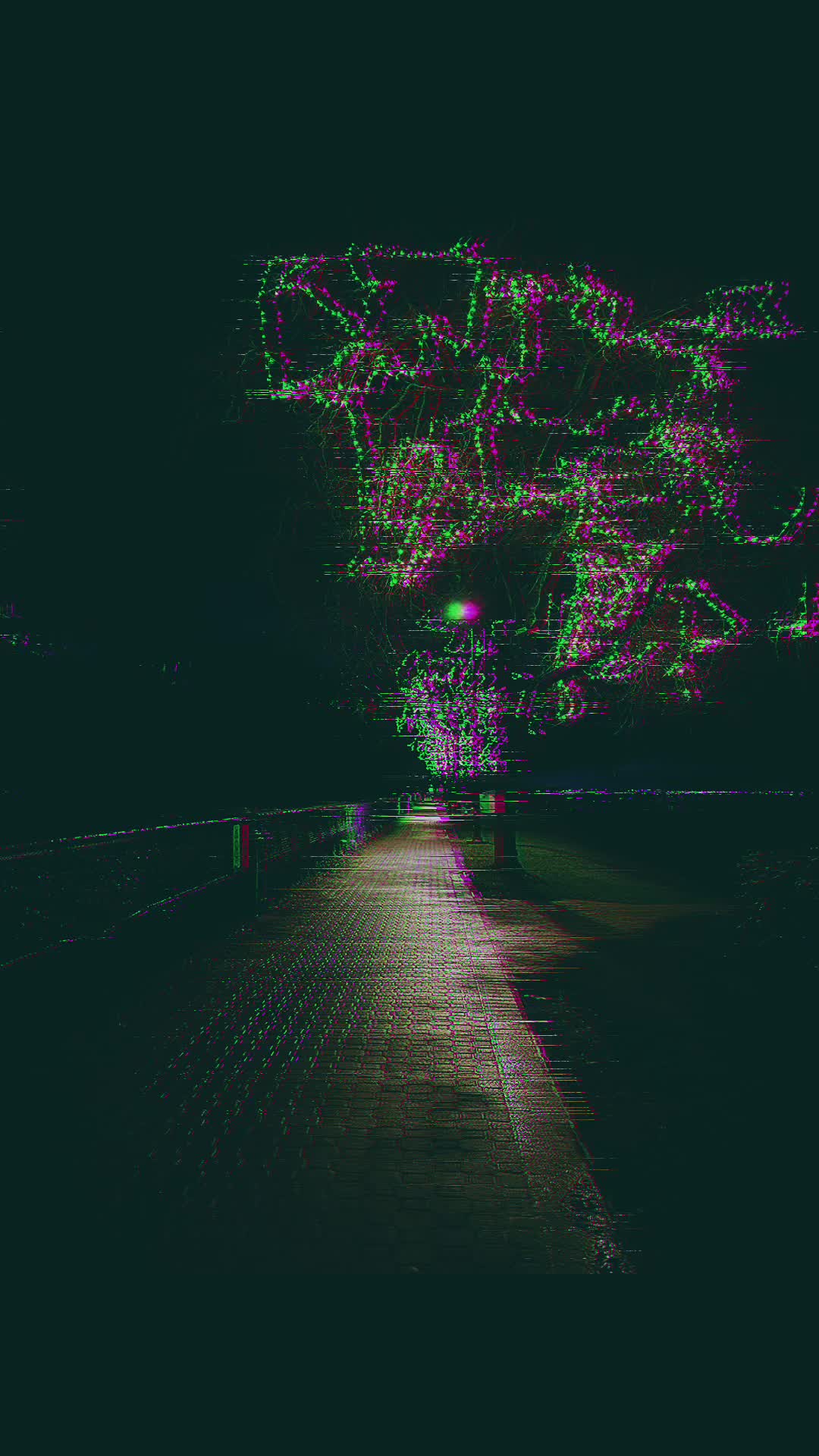 @🦅