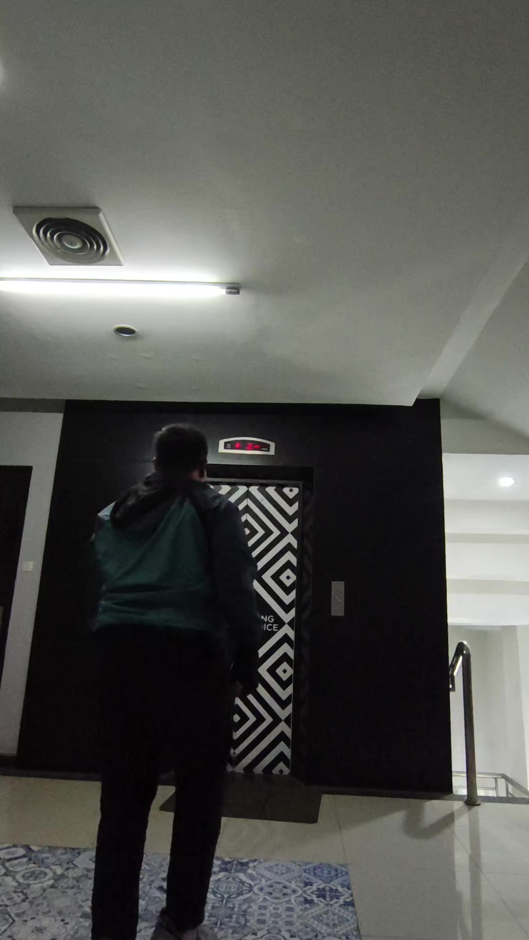 @Sebut saja R