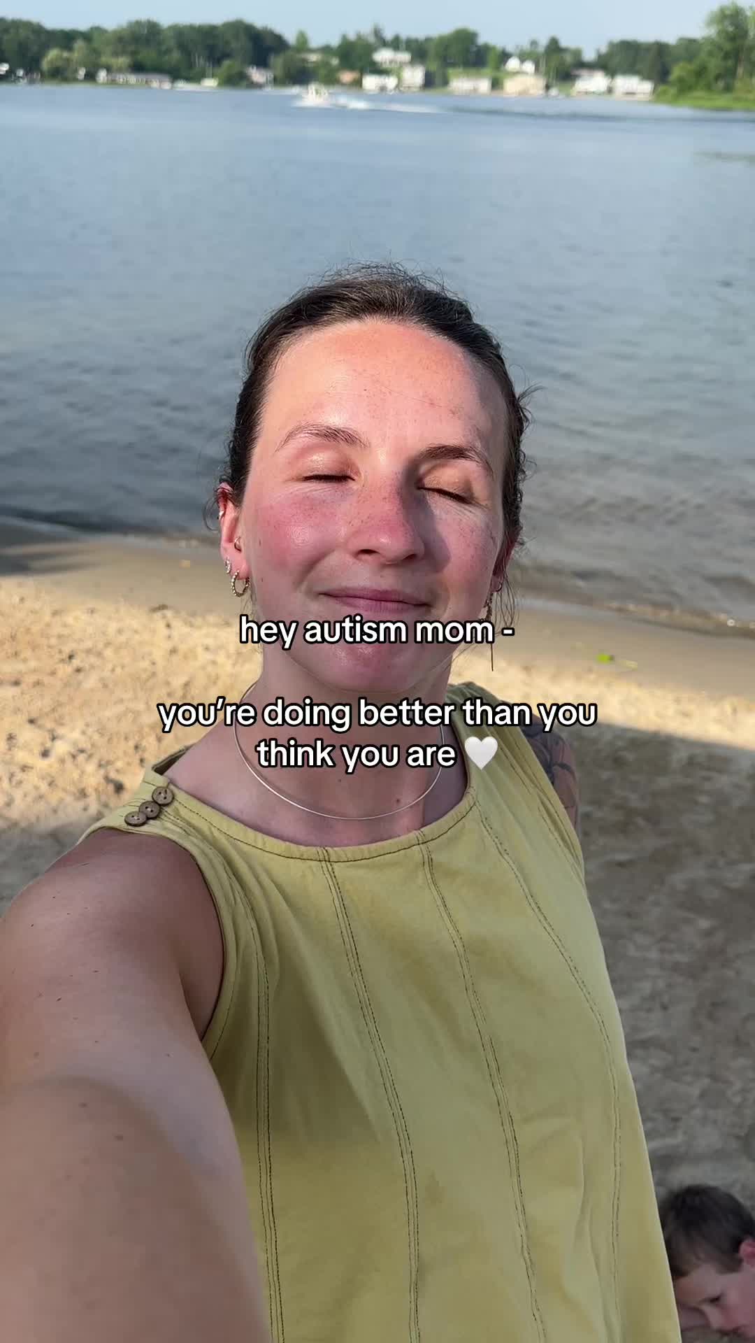 @Luci ☆ autism advocate & mom