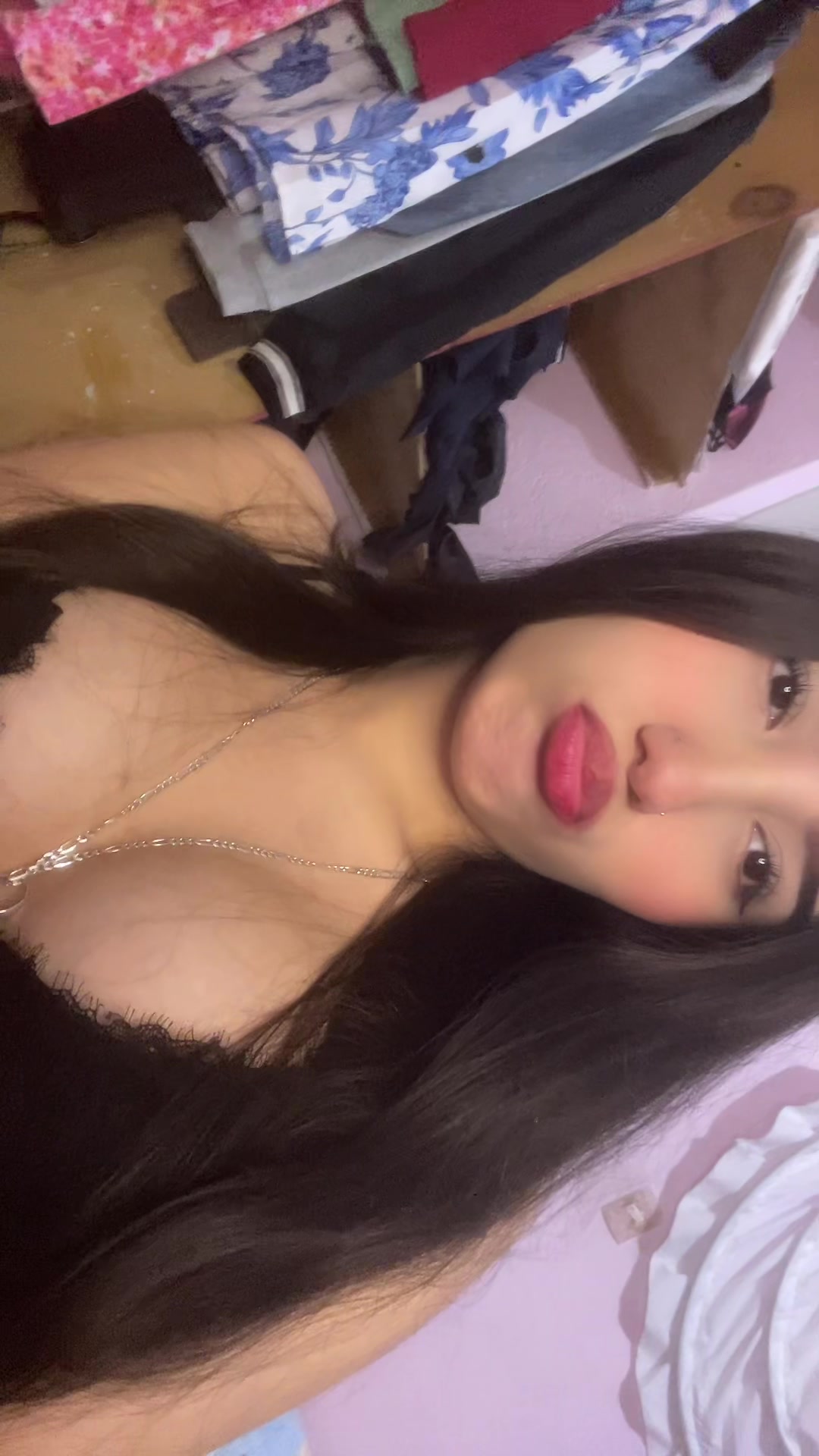 @𝒱𝒶𝓁🎀