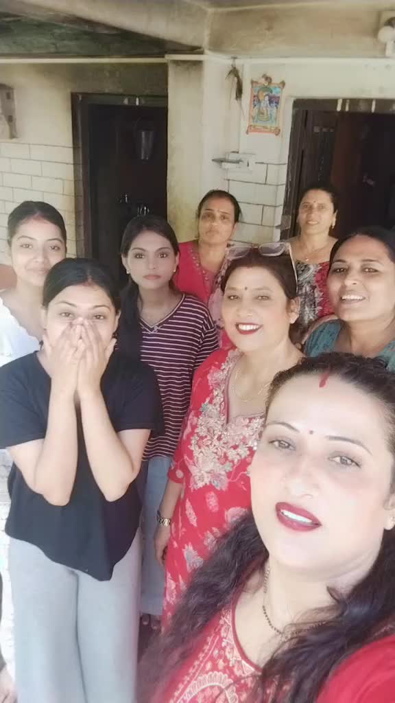 @Nisha Bhandari❤️