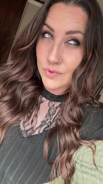 @Greeneyedmom23 (Erin)