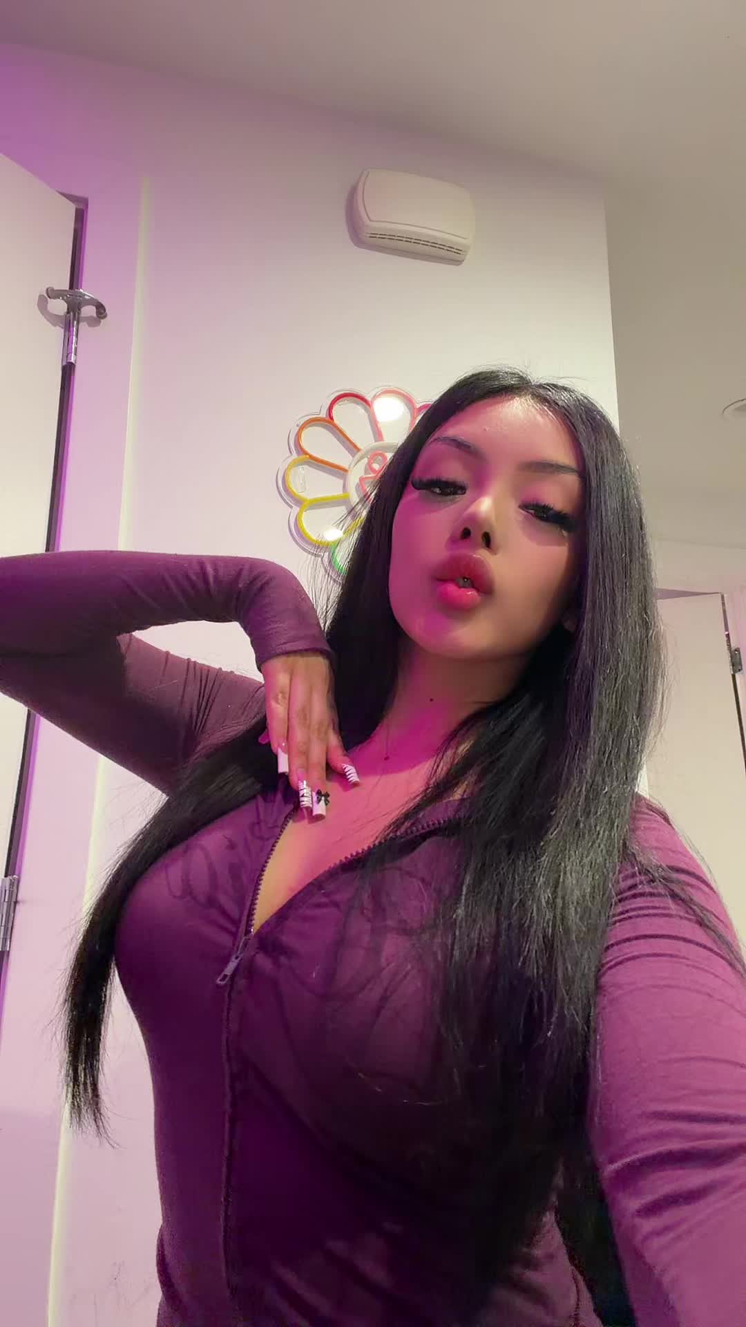 @haileyy