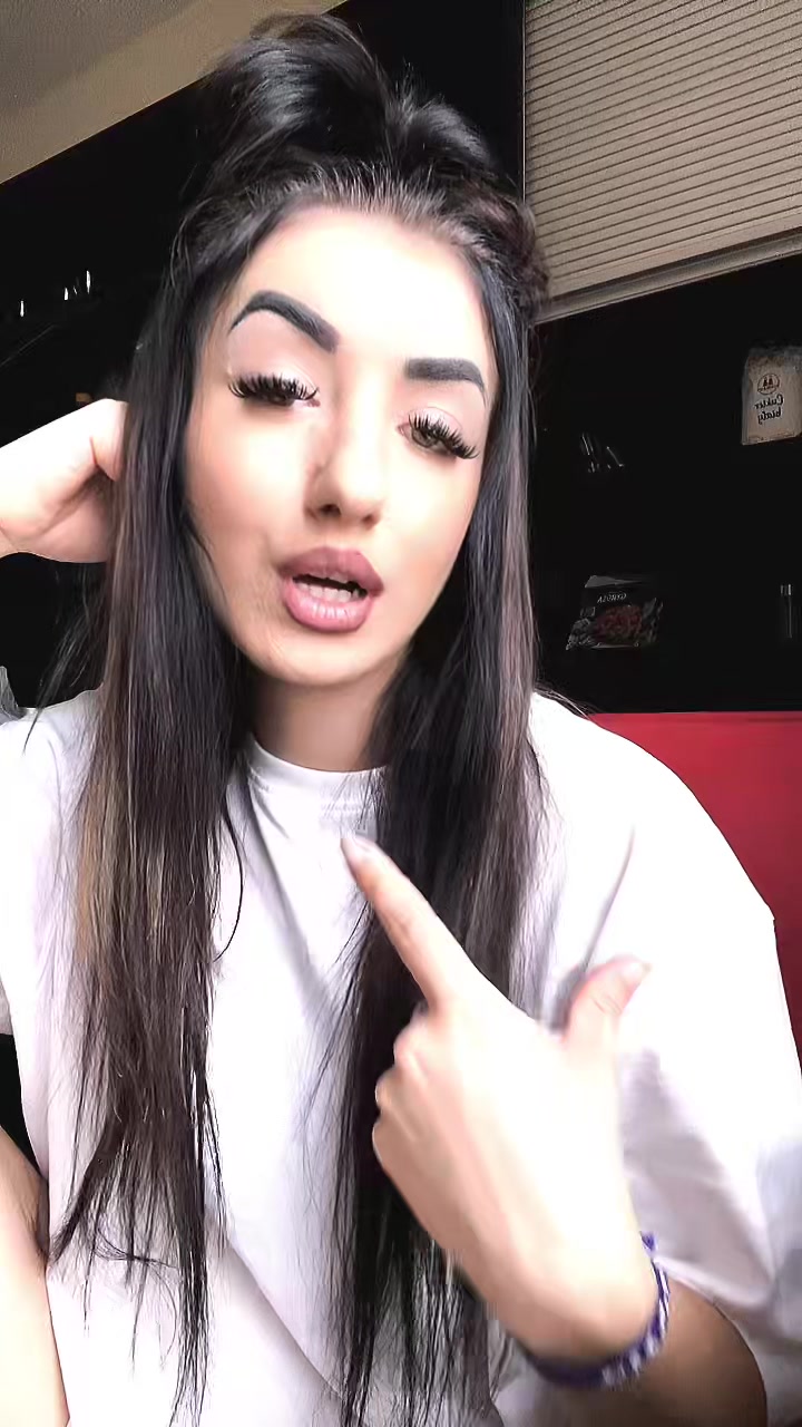 @_beluniaaa_