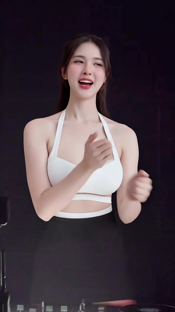 @hà xấu gái