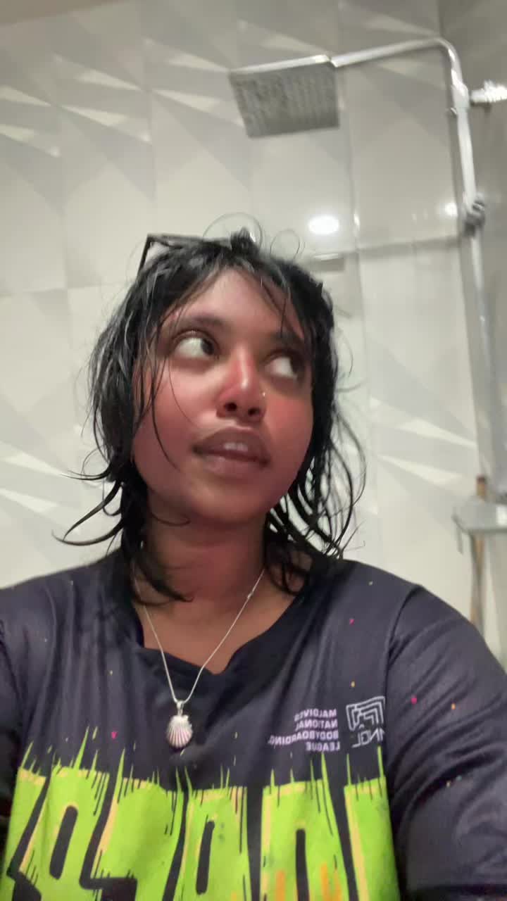@༺🕷maddy🕷️༻