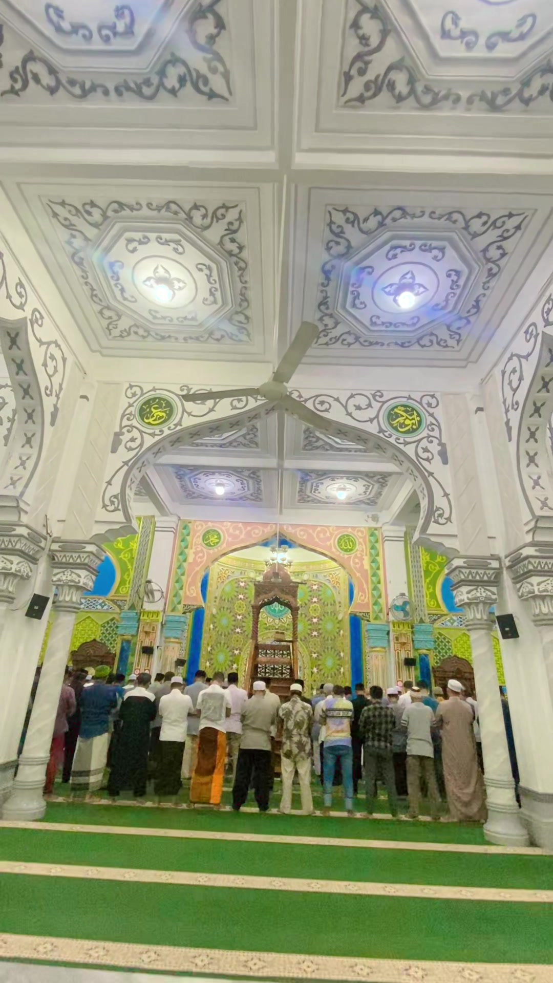 @KOMANDAN AZIZ