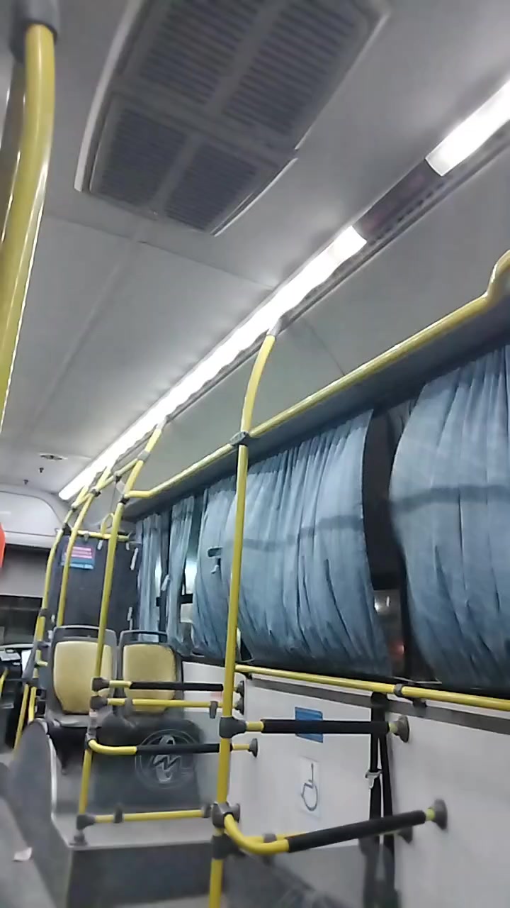 @BromberBus
