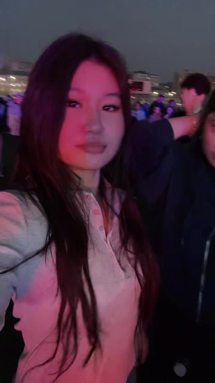 @098bv