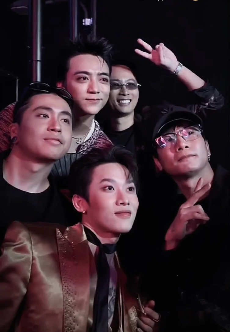 @109.92 𝑭𝑴.𝑺𝑯𝑵