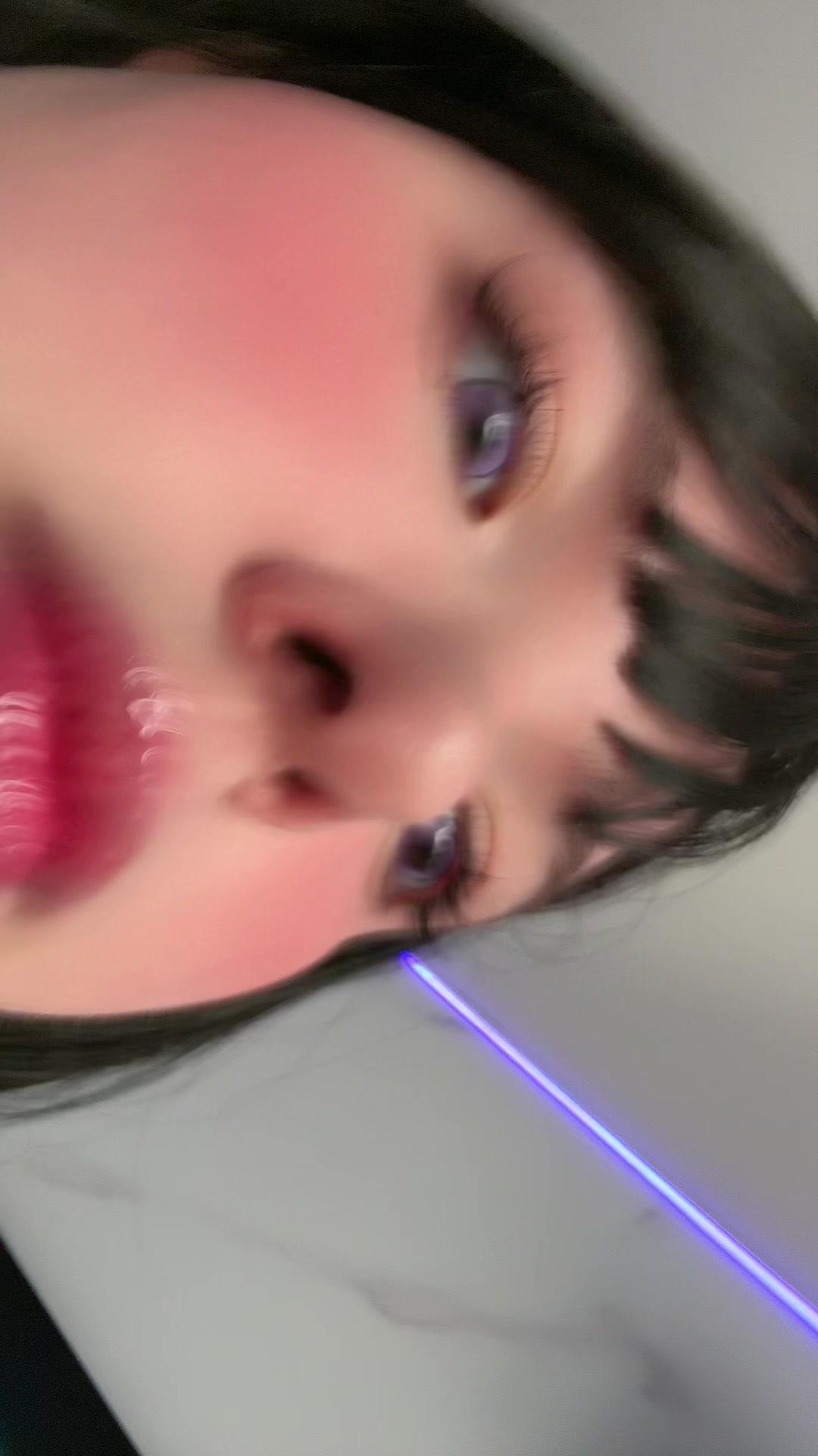 @Hana
