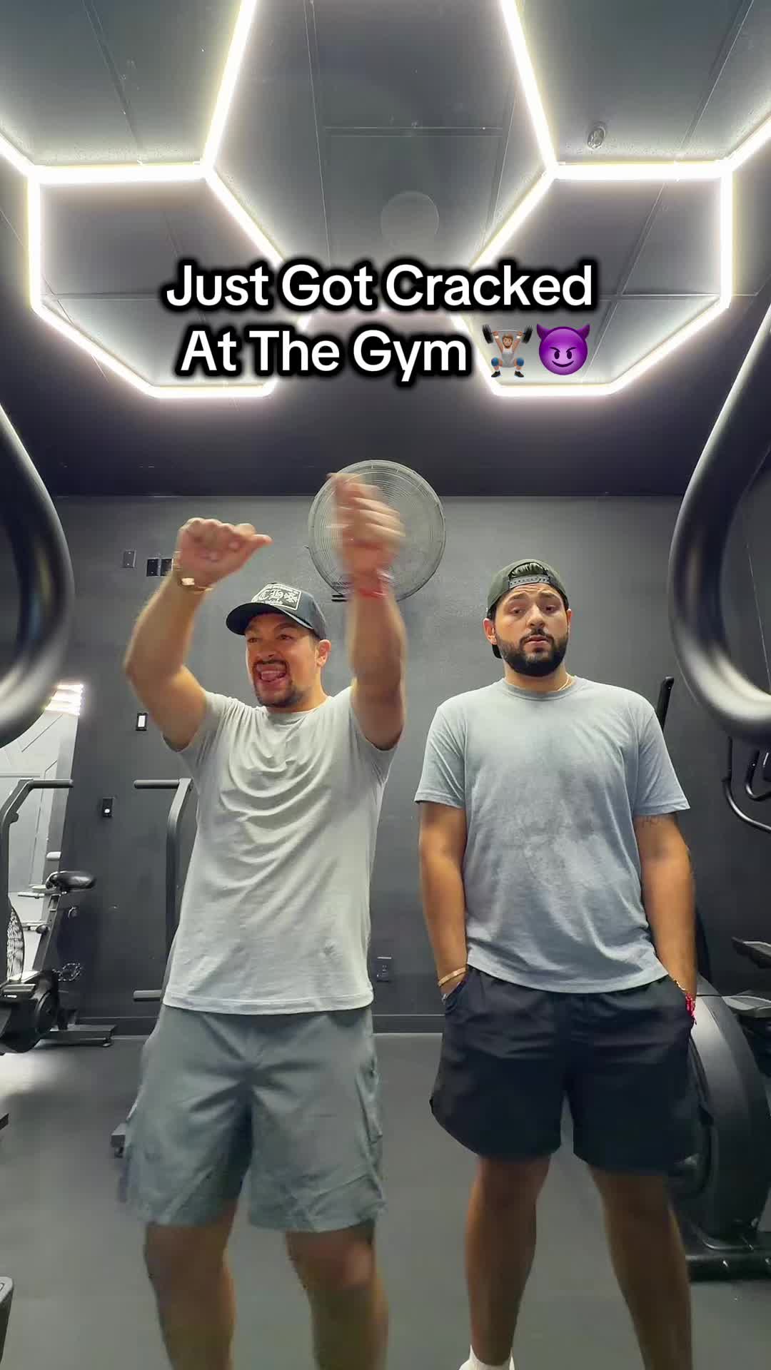 @AnthonyReactss