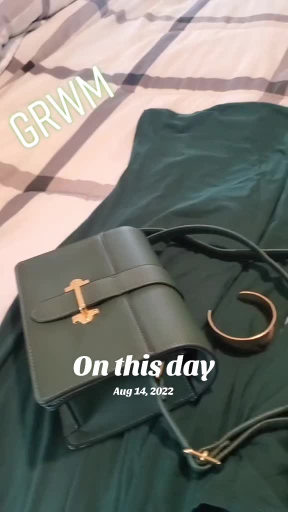 @blovescurves