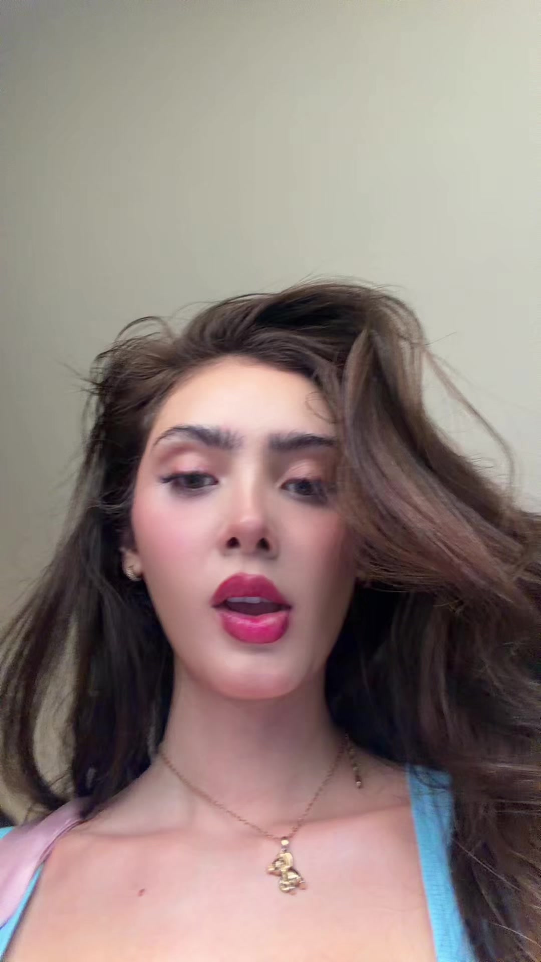@Gabriela
