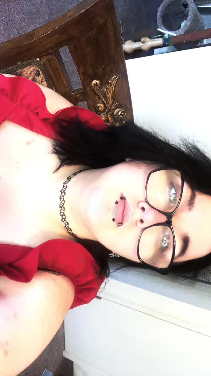 @sp00ky_treats