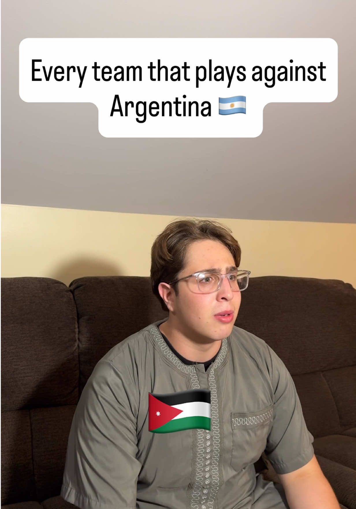 @adoolie_