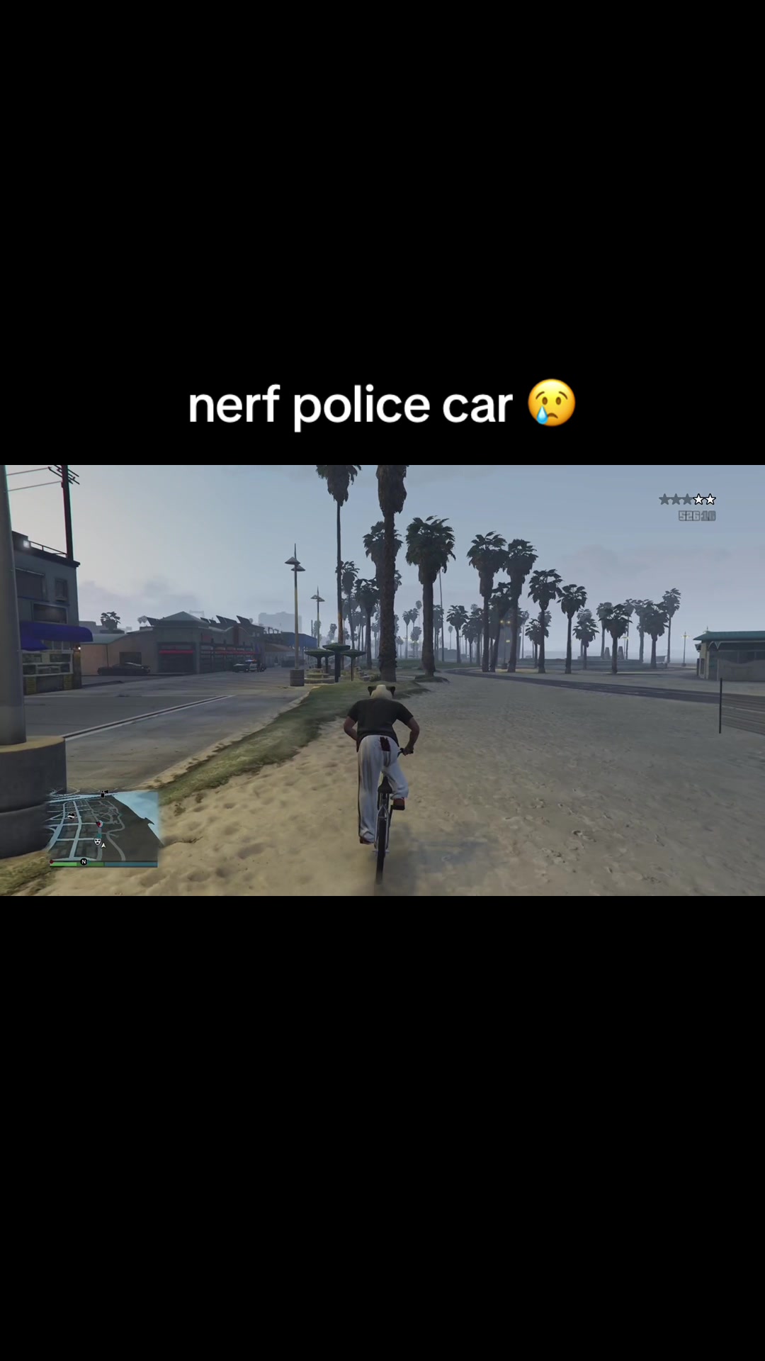 @•