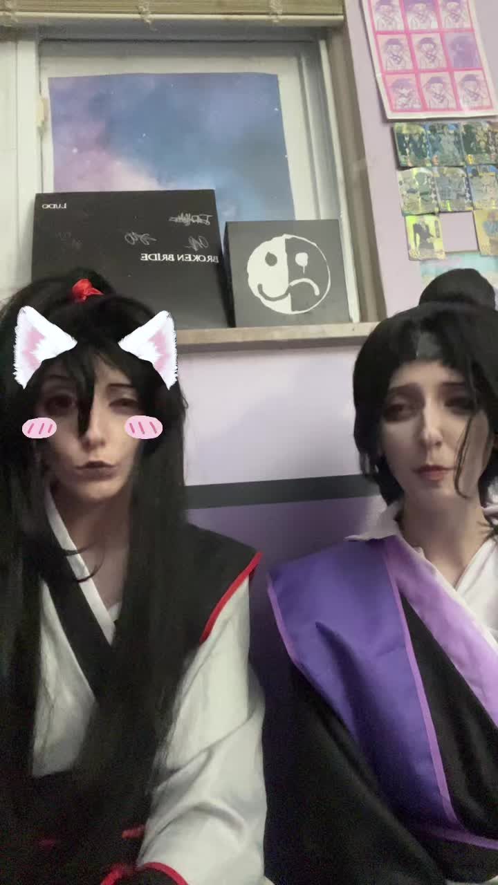 @emoampora