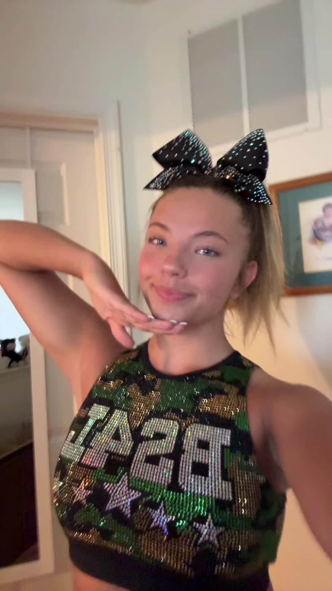 @Laney._spams